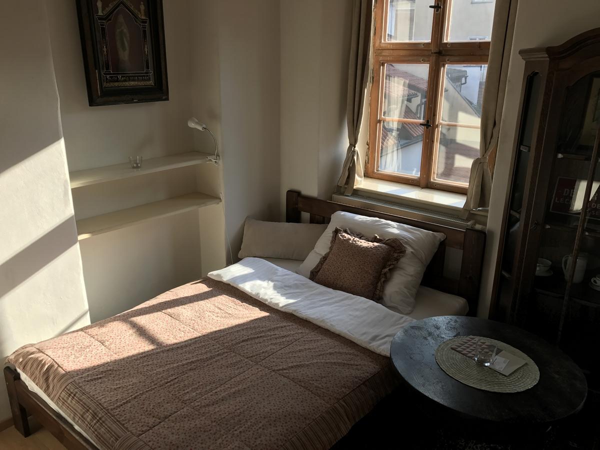 Queen Bee Apartments Prag Eksteriør billede